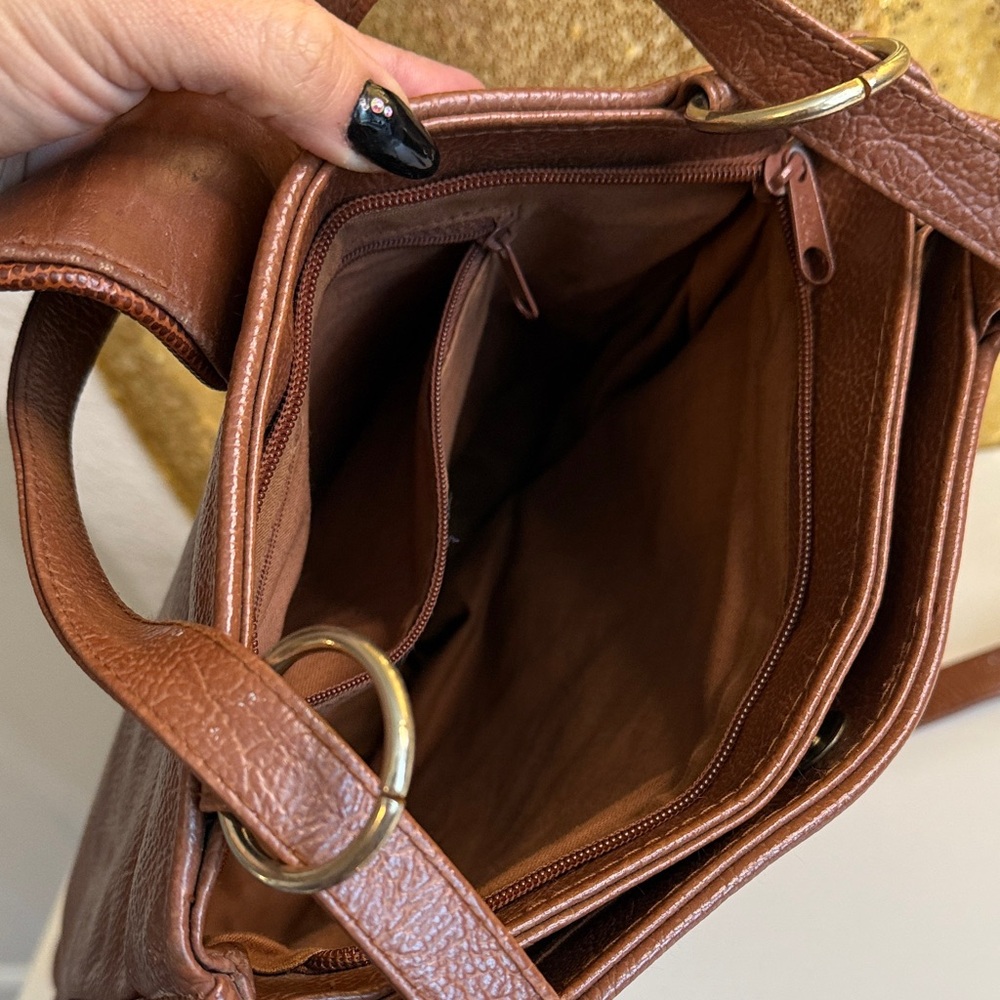 Stylish Brown Leather Shoulder Bag with Tassel - Picture 9 of 10